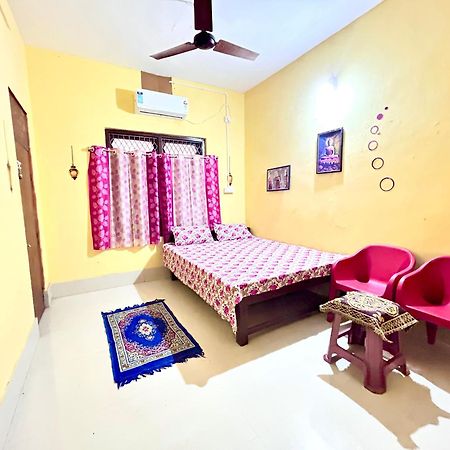 Shree Nivas Homestay ปูรี ภายนอก รูปภาพ
