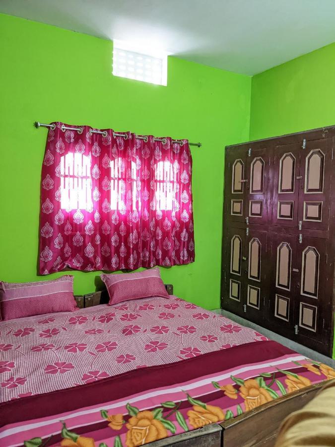 Shree Nivas Homestay ปูรี ภายนอก รูปภาพ