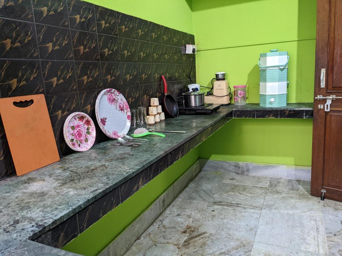 Shree Nivas Homestay ปูรี ภายนอก รูปภาพ