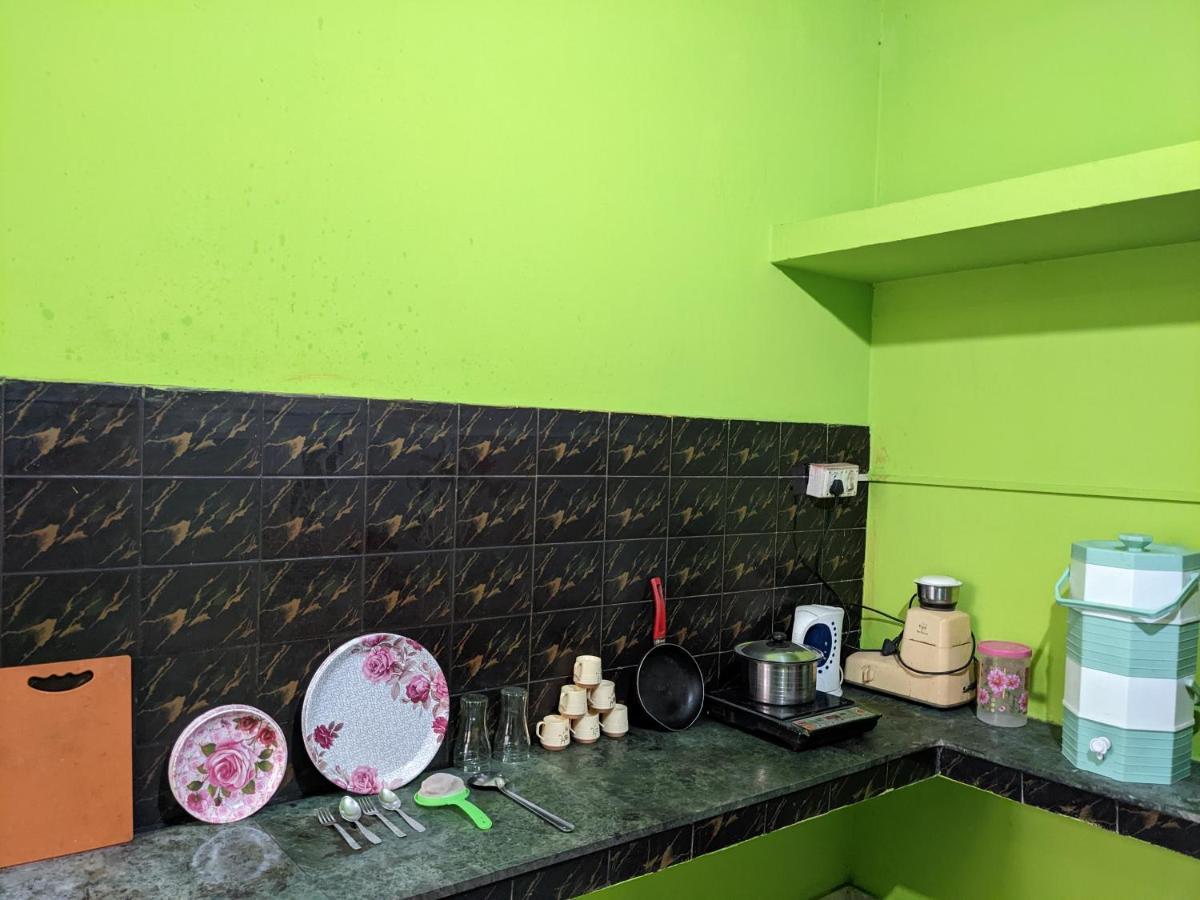 Shree Nivas Homestay ปูรี ภายนอก รูปภาพ