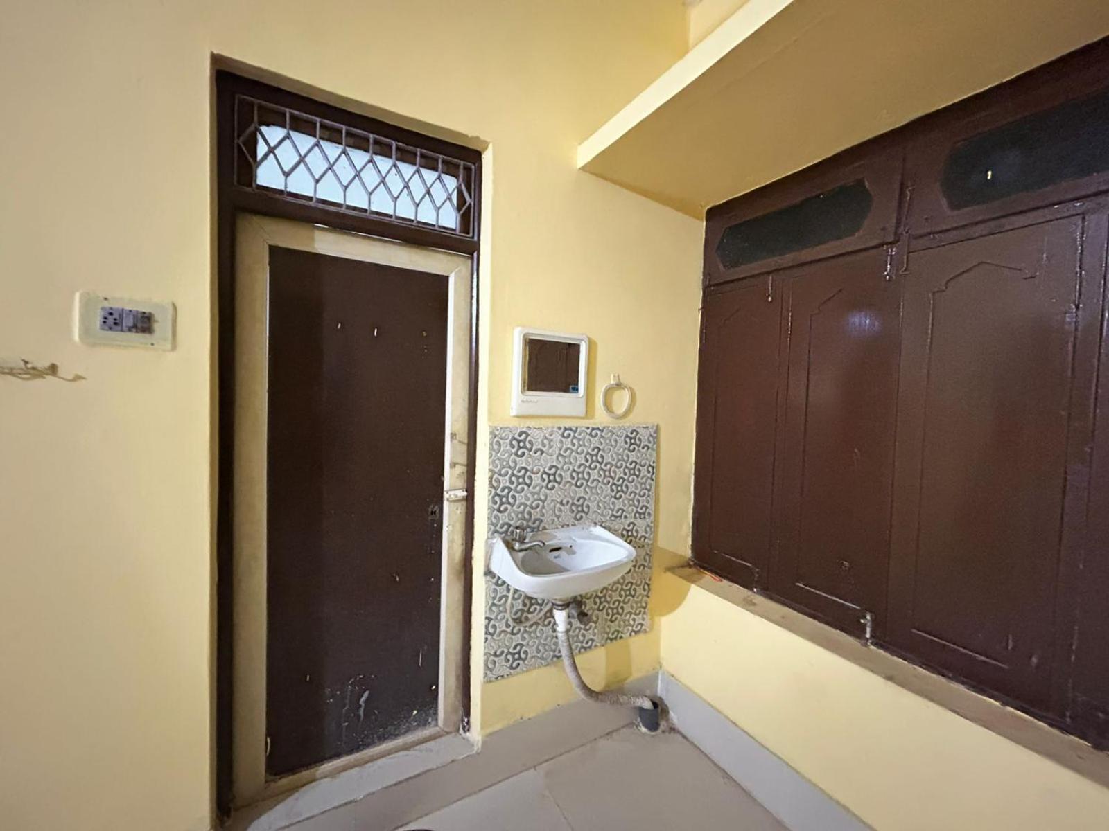 Shree Nivas Homestay ปูรี ภายนอก รูปภาพ