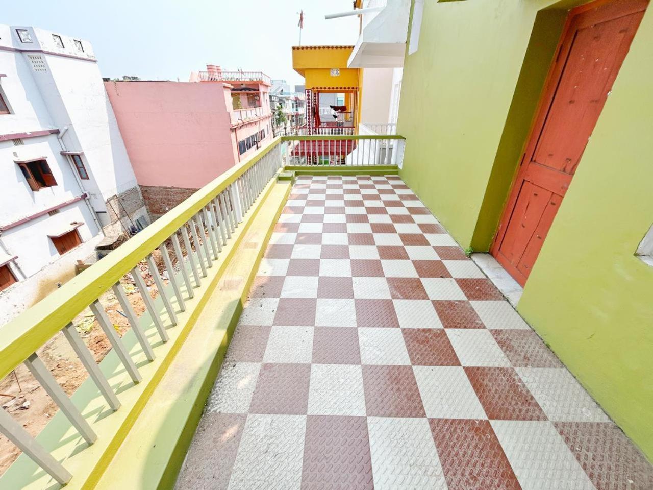 Shree Nivas Homestay ปูรี ภายนอก รูปภาพ