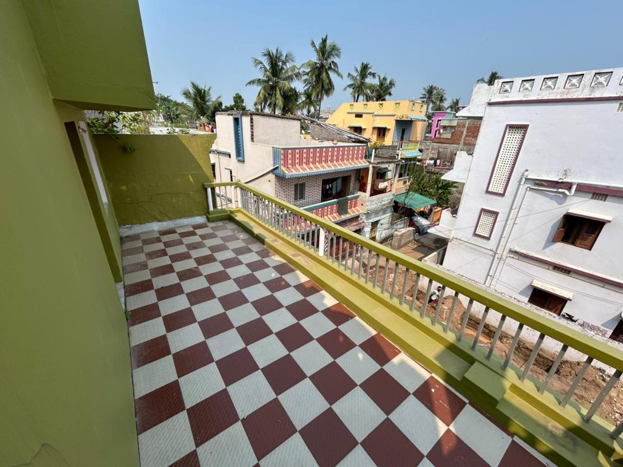 Shree Nivas Homestay ปูรี ภายนอก รูปภาพ