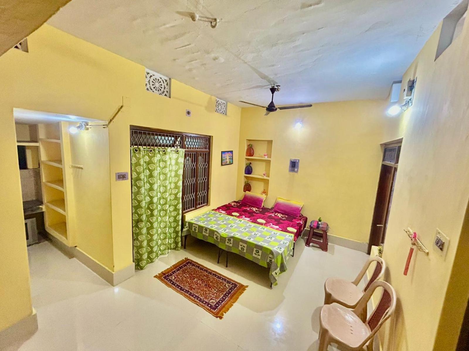 Shree Nivas Homestay ปูรี ภายนอก รูปภาพ