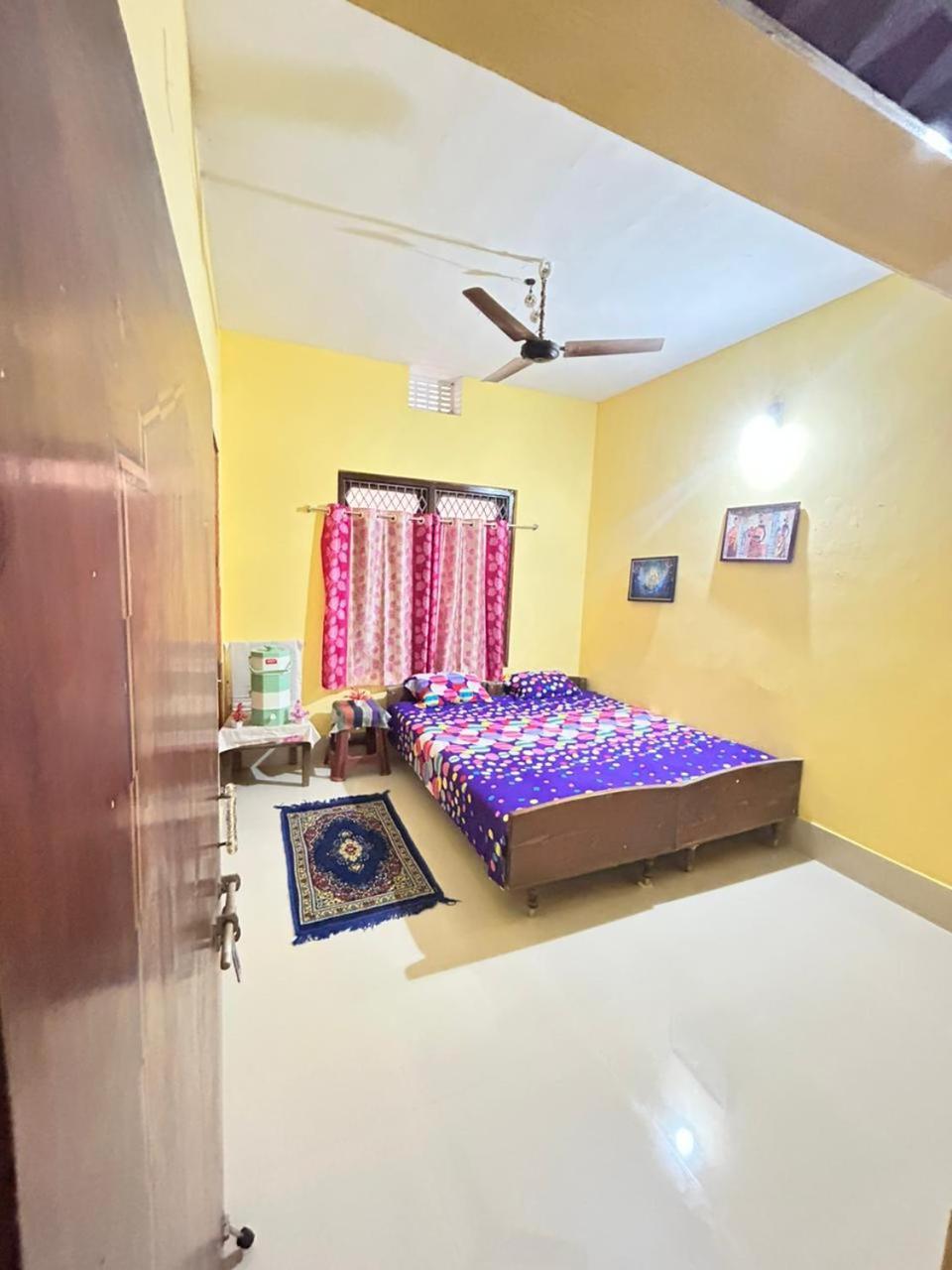 Shree Nivas Homestay ปูรี ภายนอก รูปภาพ